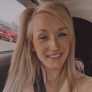 Meet your Posher, Cecilia